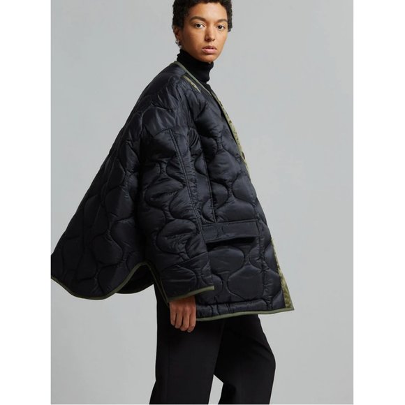 The Frankie Shop Jackets & Blazers - THE FRANKIE SHOP Teddy Oversized Quilted Jacket Black/Olive Size XS